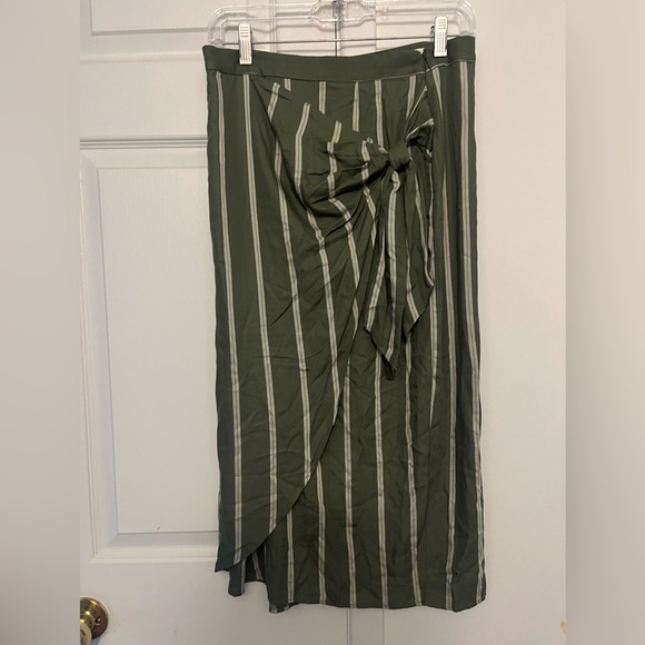 (SOLD!) H&M Draped Wrap High Waist Skirt - Picture 2 of 4